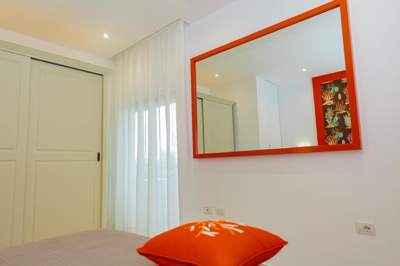 Holiday House Solemare Orikum Exterior foto